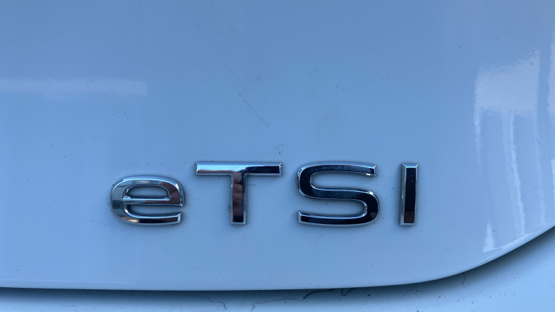 Volkswagen Golf 1.5 eTSI 150 R-Line 5dr DSG Petrol Hatchback